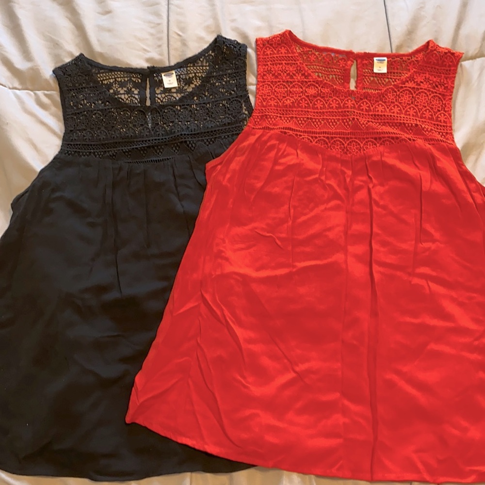 Lot of 2 Medium Old Navy tops